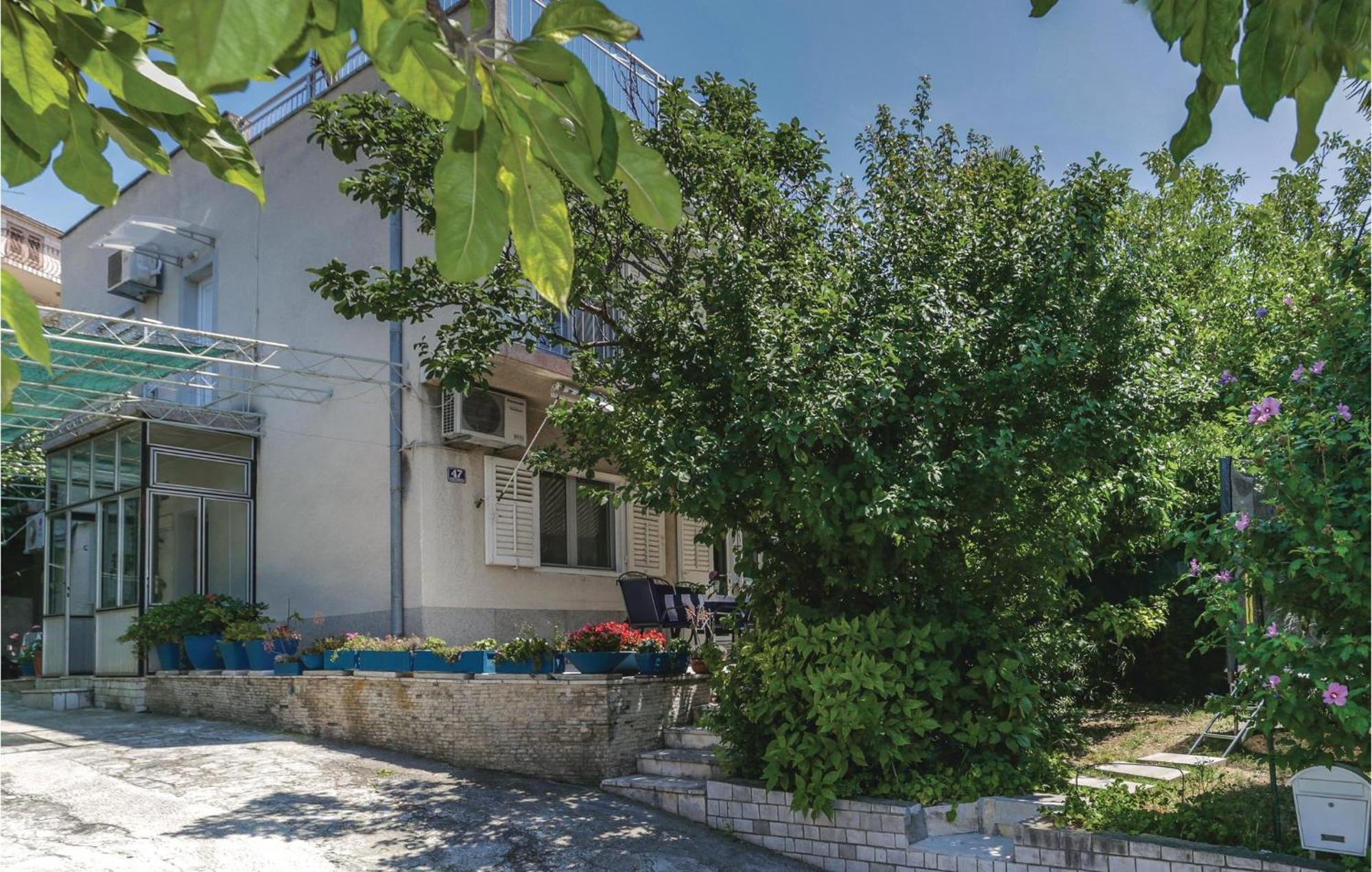 Amazing Home In Podstrana With Kitchen מראה חיצוני תמונה